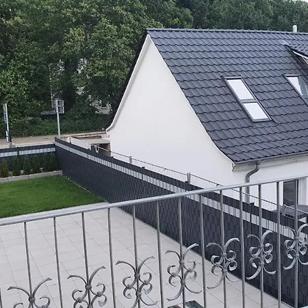 Lejlighedshotel Greygreen I - Privates Bad, Gemeinschaftskueche Und Aufenthaltsbereich Sehnde